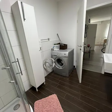 アパート Gemuetliche 2-zimmerwohnung, *