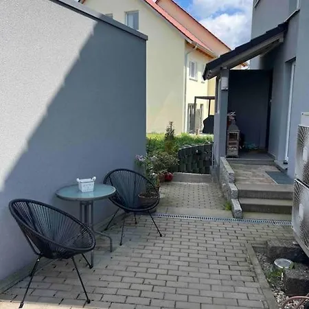 Gemuetliche Einliegerwohnung Apartamento Schönaich