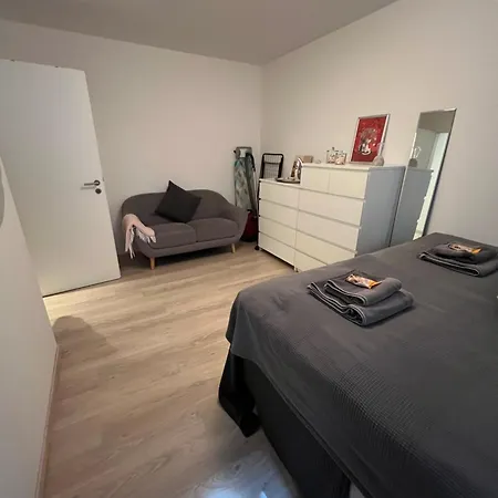 Gemuetliche 2-zimmerwohnung, アパート *