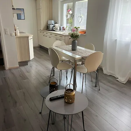 Gemuetliche 2-zimmerwohnung, アパート